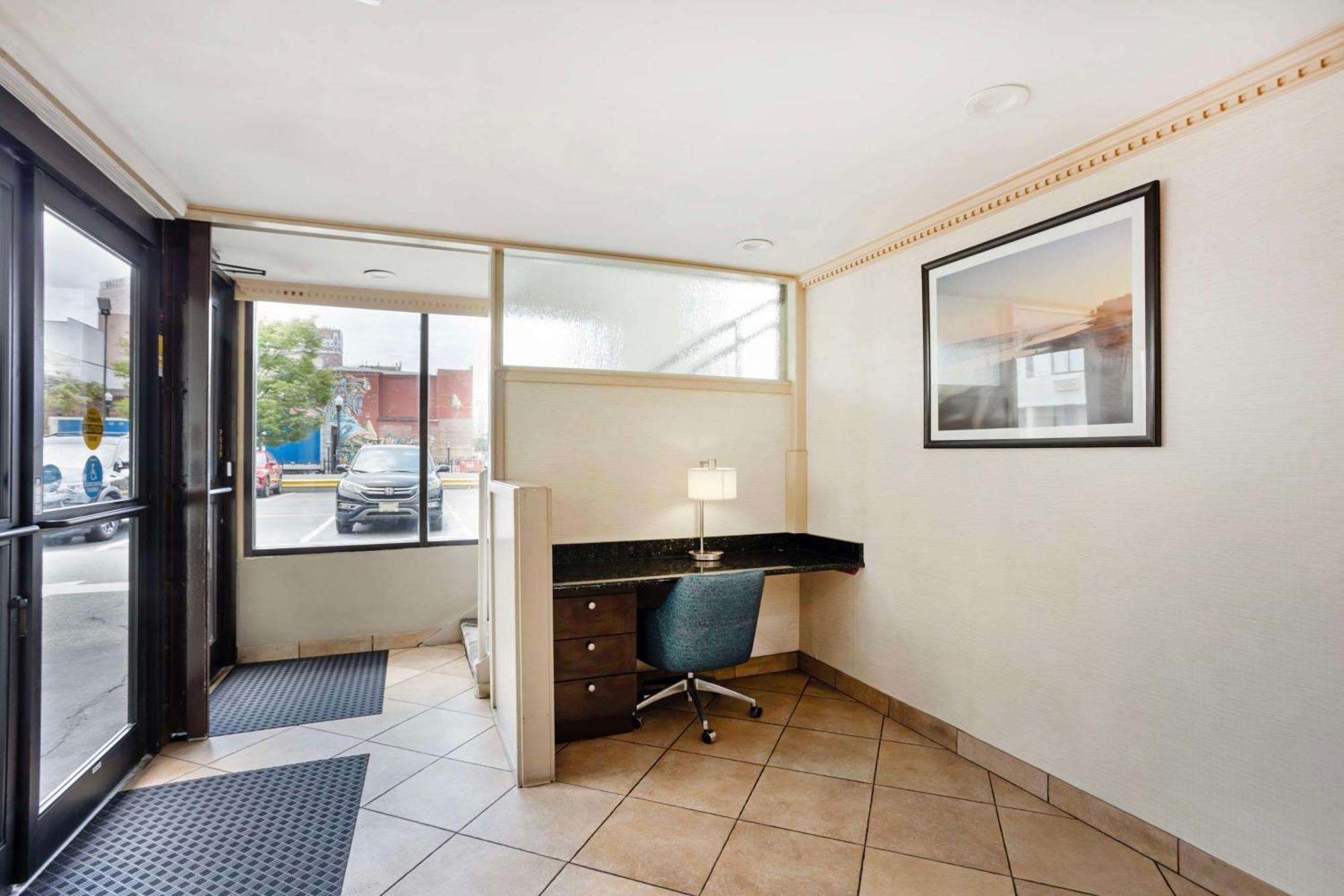 Best Western Atlantic City Beach Block Екстериор снимка